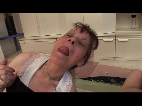 ❤️ Duas avós e um avô têm uma tríplice Porno doméstico em pt-br.passenger33.ru ❌
